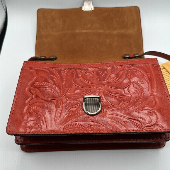 NWT PATRICIA NASH~Lanza Burnished Tooled Ochre Leather Crossbody Bag - Picture 8 of 11